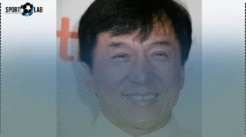 وفاة جاكي شان تشعل السوشيال ميديا اليوم: حقيقة أسطورة الأكشن في 2025 الآن